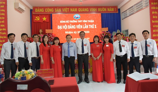 Đại hội Đảng bộ trường THPT Vĩnh Thuận nhiệm kỳ 2025-2030